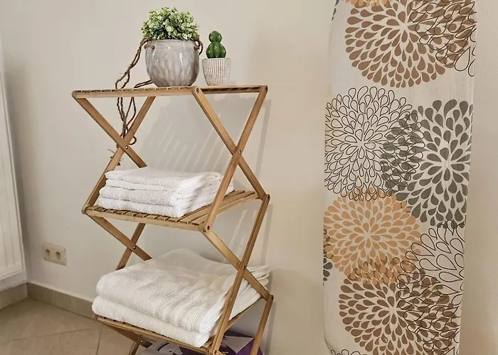 Proche Du Centre De 5 Personnes *