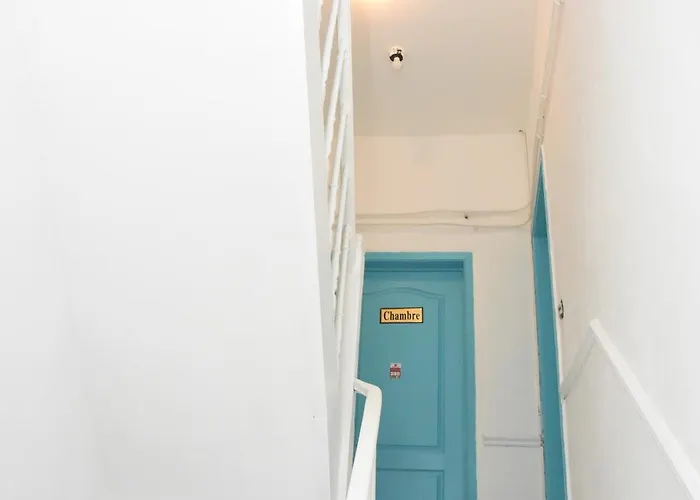 1 Confort Gare De L'ouest Apartment *