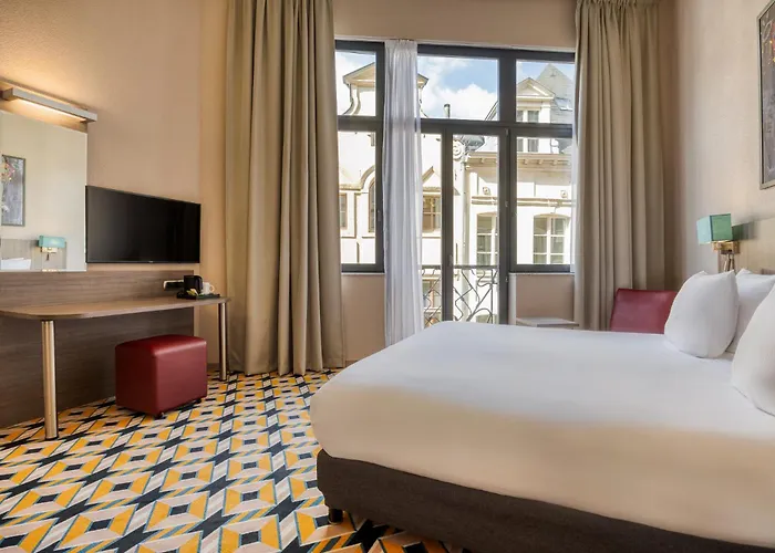 Hotel Alma Grand Place 3*