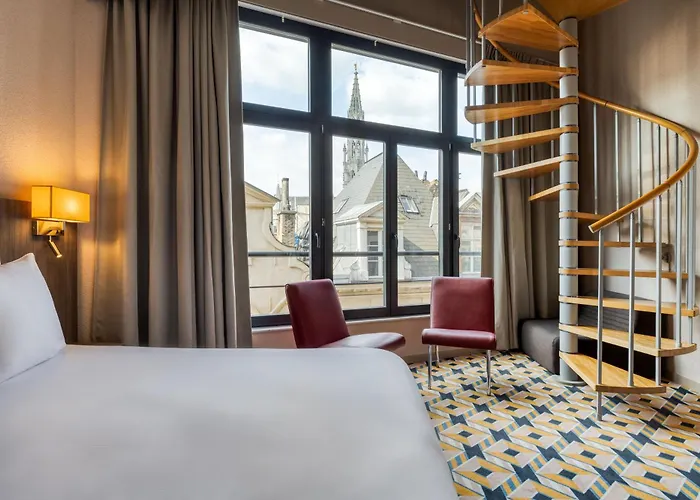 Alma Grand Place Hotel 3*