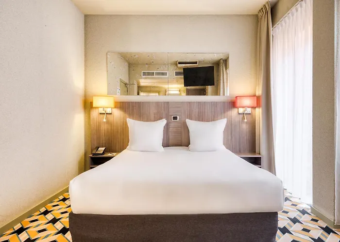 Alma Grand Place Hotel