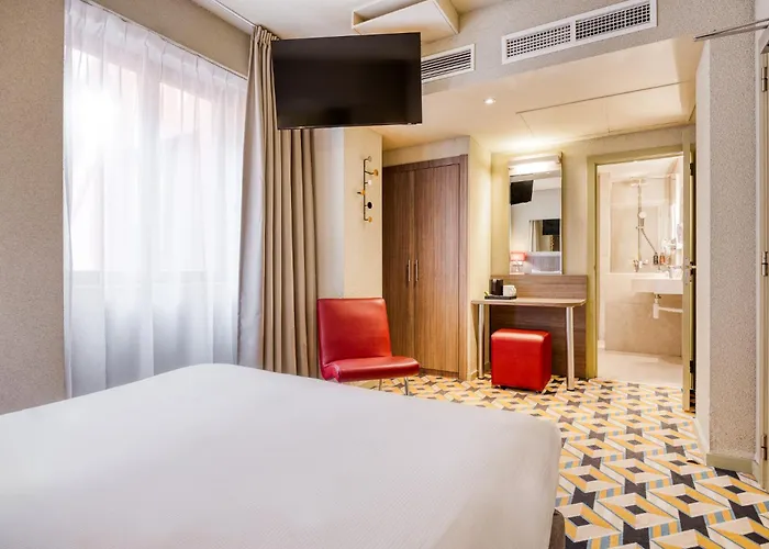 Hotel Alma Grand Place 3*