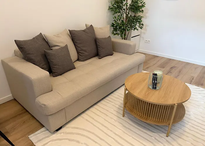 Cozy South-up And Ground Bruxelas