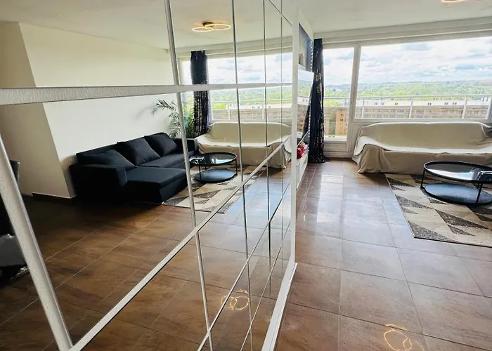 Apartman Meuble 92m2 + 2 Terrasses Brüsszel