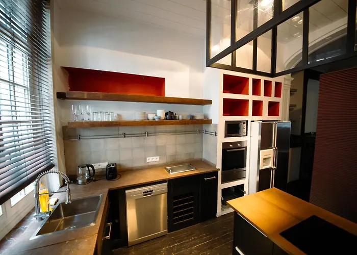 Prestige - Uptown Apartment *