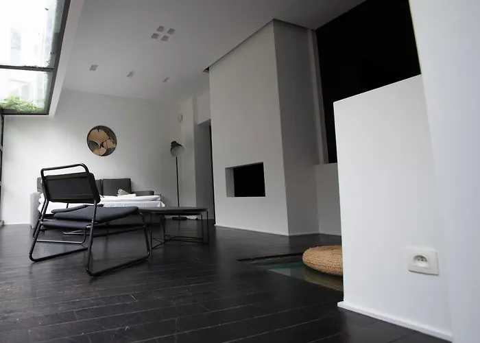 Prestige - Uptown Apartment *