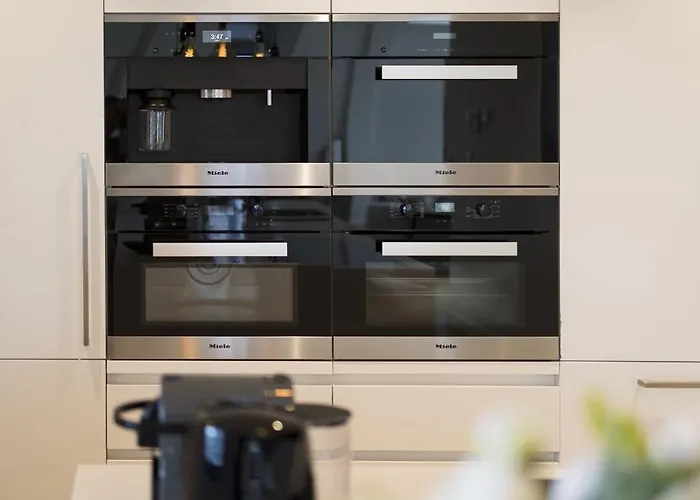 Triplex Penthouse In Centre Διαμέρισμα *