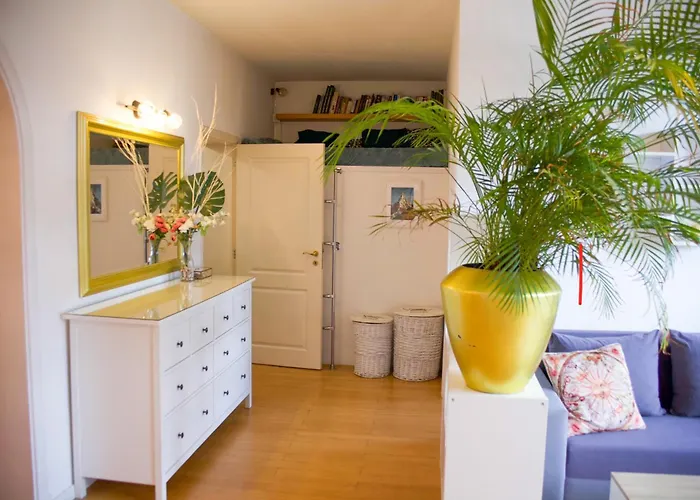 The Golden Hour Loft Apartment *