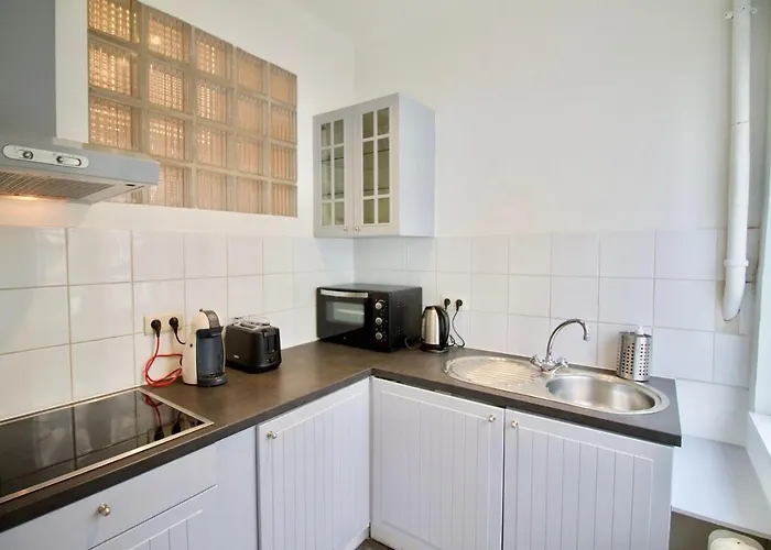 Very & Large Studio-plasky * Brüssel