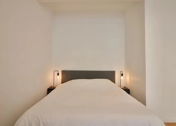 Very & Large Studio-plasky Appartement