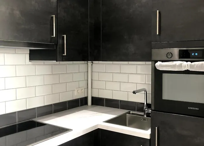 30 Pied A Terre Apartment *