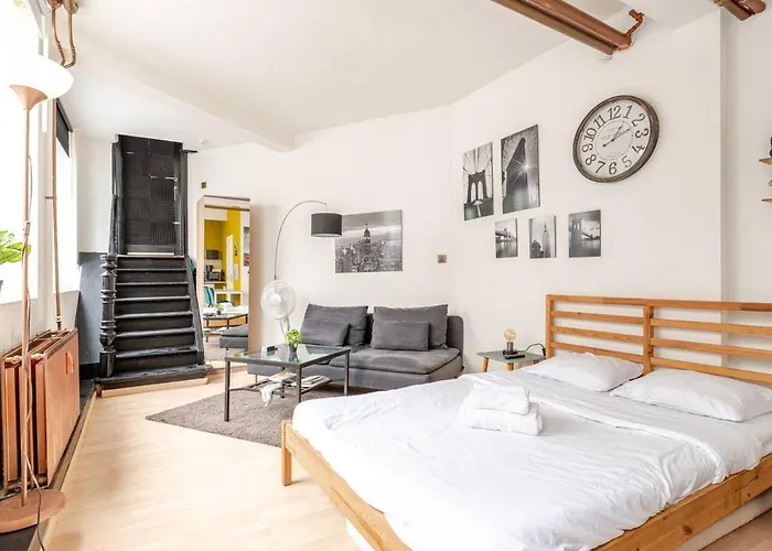 Cosy In The Heart Of - Grand Place