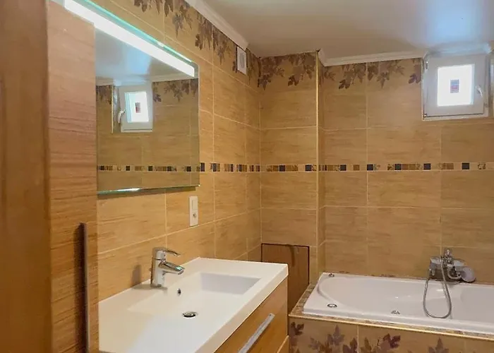 Luxury 2br & Jacuzzi Near Expo 12 & Ing Arena Apartmán Brusel