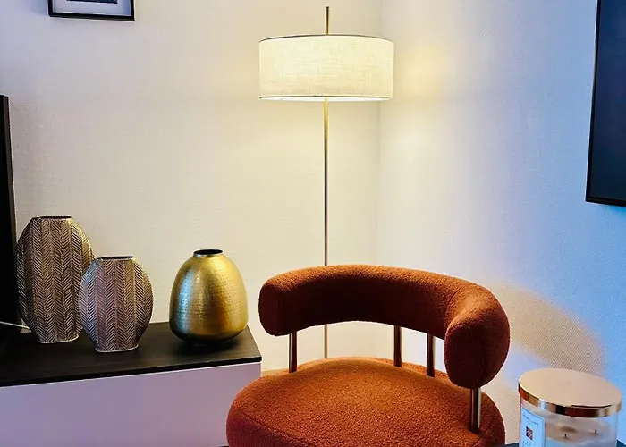 Grand Place - Prime Location 2 Bedroom Apartment