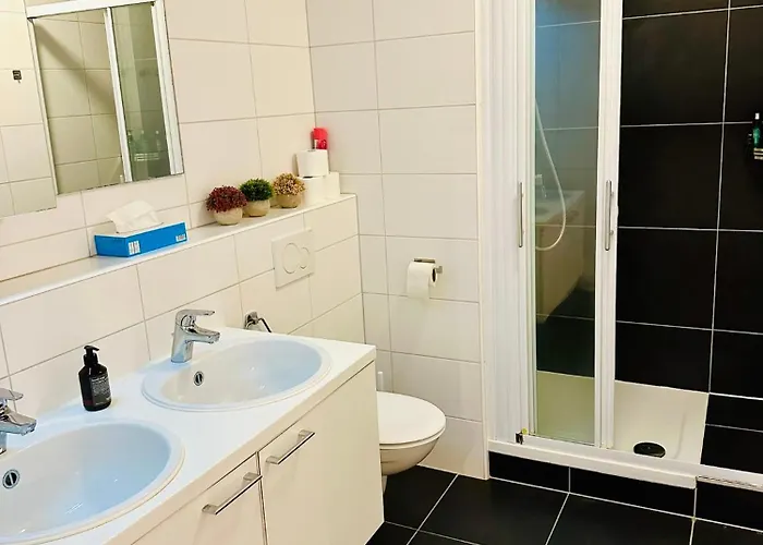 Grand Place - Prime Location 2 Bedroom Brussels