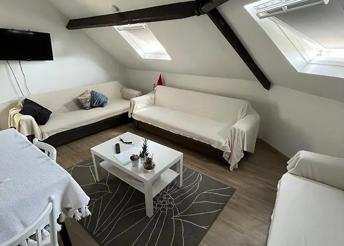 Cozy Nest By Gare Du Midi Brüssel