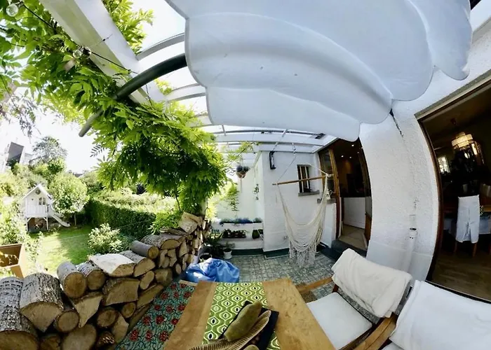 Calm, & Birdsong Δωμάτια σε οικογενειακή κατοικία