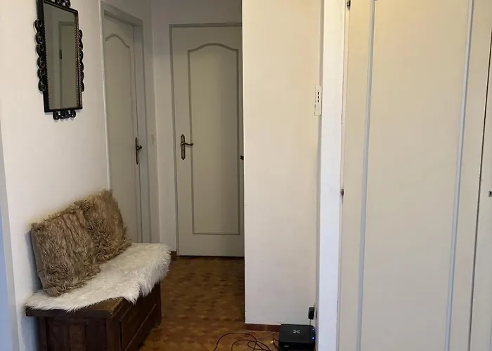 Lägenhet Cosy Near Zaventem Airport *