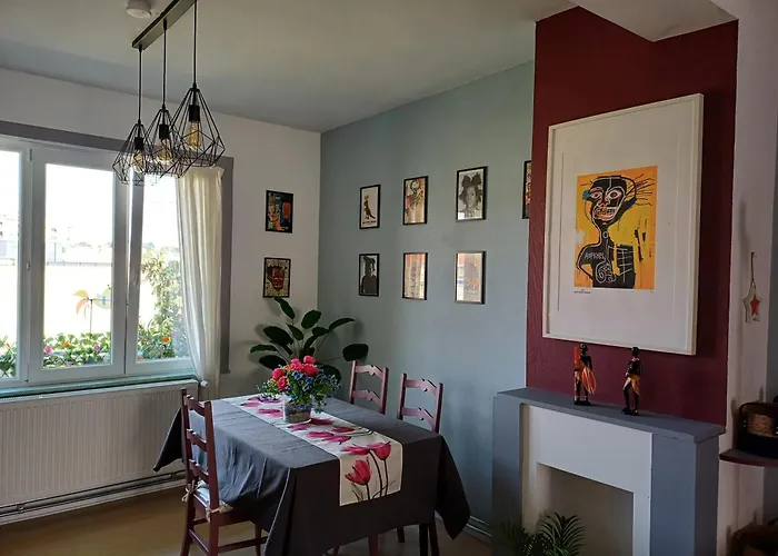 Apartment With Terrace In Berchem-sainte-agathe Brüssel