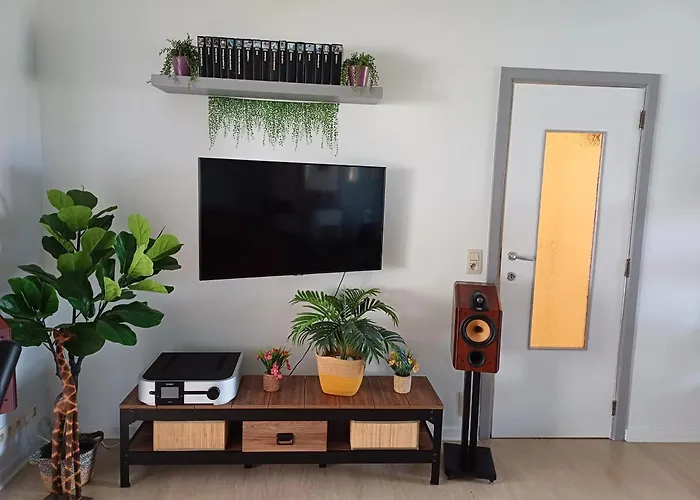 With Terrace In Berchem-sainte-agathe Apartment Brüssel