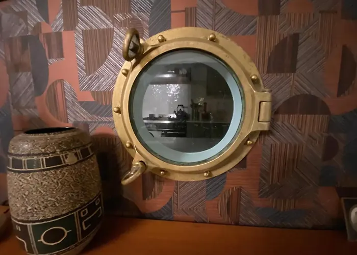 Overlooking Daire Brüksel