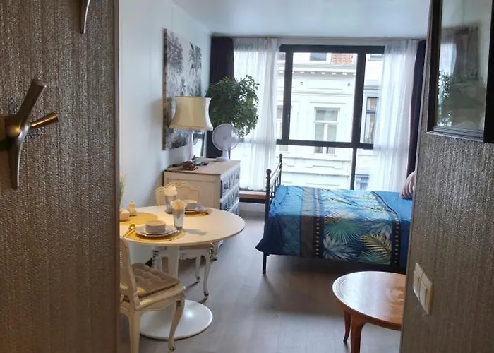 Classique Louise Apartment