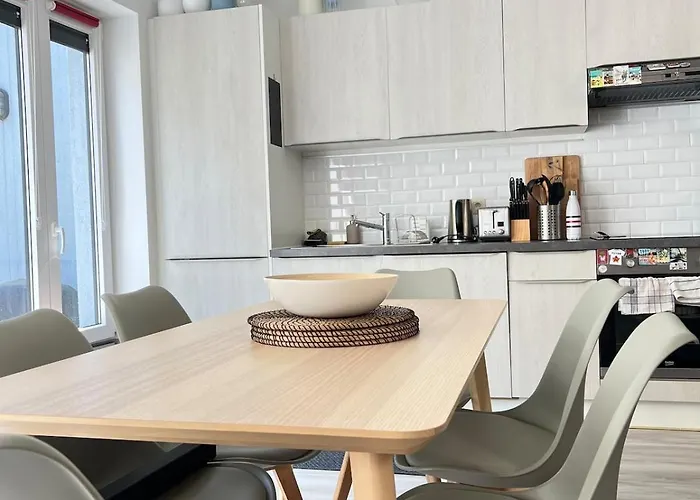 Tiny House Avec Terrasse Privée, 10 Mins Du Centre Bruxelles