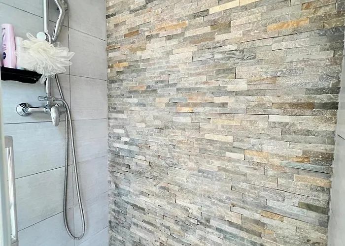 Tiny House Avec Terrasse Privée, 10 Mins Du Centre Appartamento *