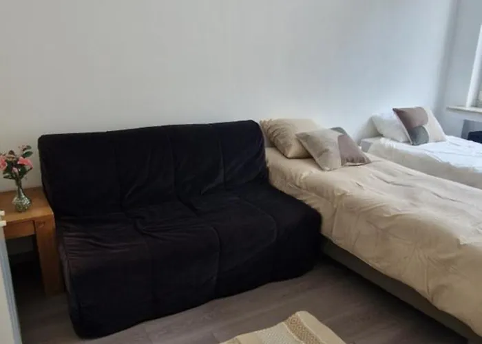 Apartman De La Grotte *