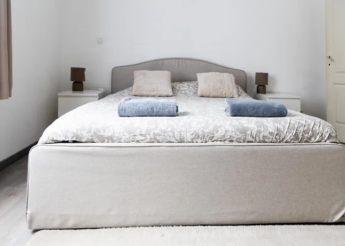 Confortable Avec Garage Premier Etage Sans Terrasse Apartment *