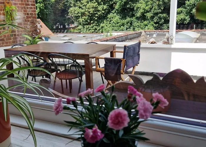 De La Grotte Apartment