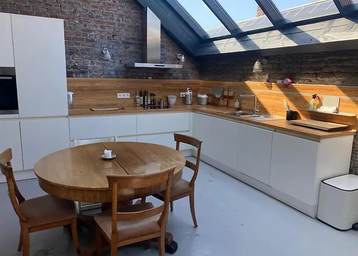 Urban Loft In West *