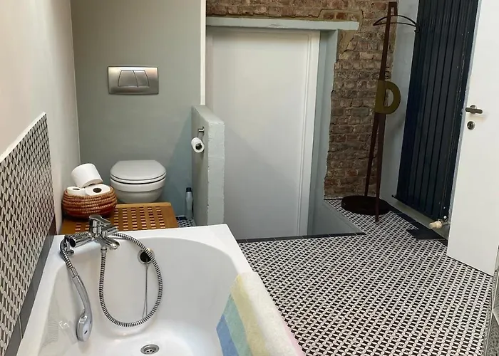 Urban Loft In West *