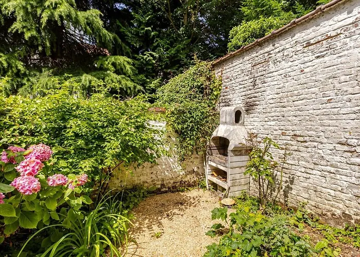 Maison Du Cinquantenaire - The Residential *