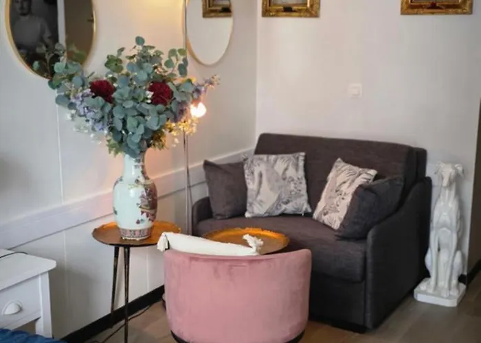 Classique Louise Apartment *