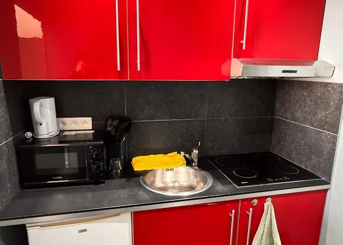 Appartamento T2 Neuf Quartier Calme Et Transport Devant