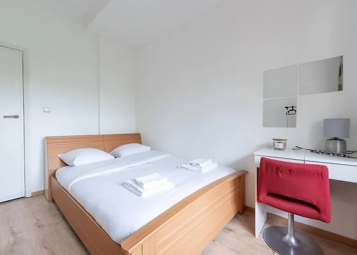 Jette - Base En Peripherie De - 15min Centre Lejlighed *