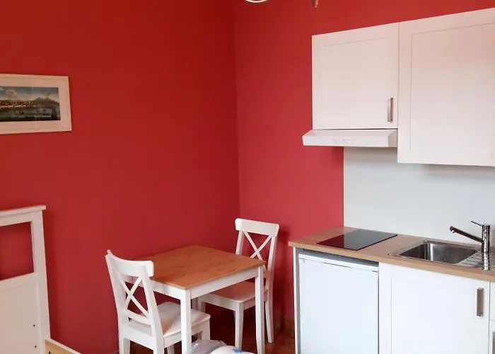 דירה Charming With Terrace Near Merode בריסל