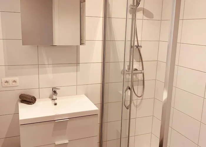 The Diplomatic * בריסל