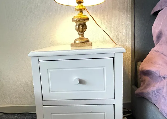 - - - - - Au Sixieme Ciel - - - - - Lejlighed Bruxelles