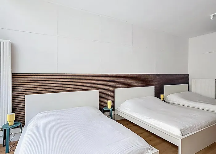 Spot - Louise * Brussel