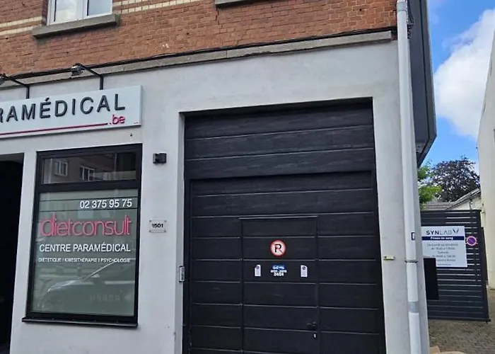 Wonderful In Uccle Appartamento