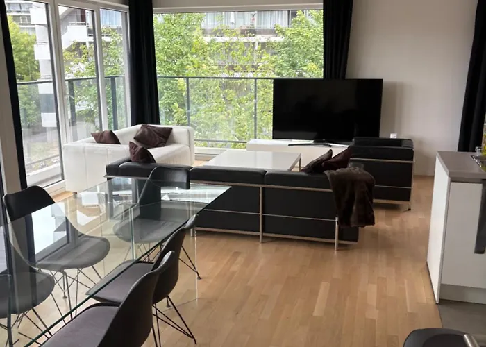 Modern Close To Everything