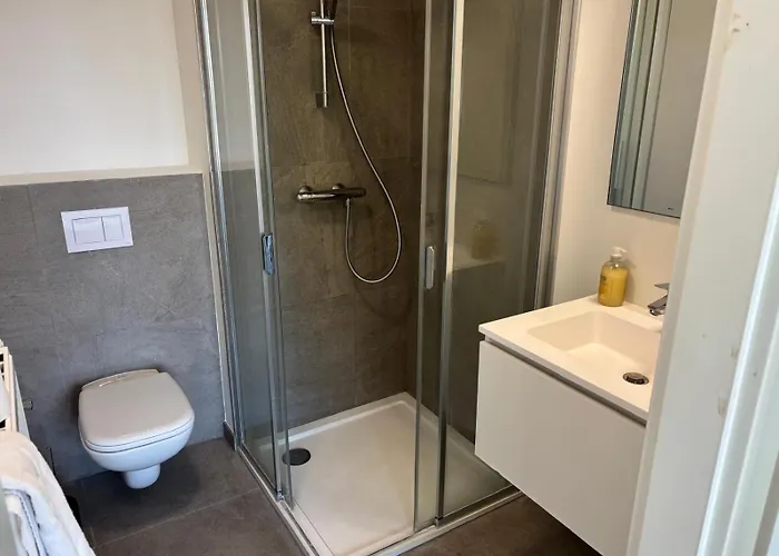 Modern Close To Everything * Brüssel