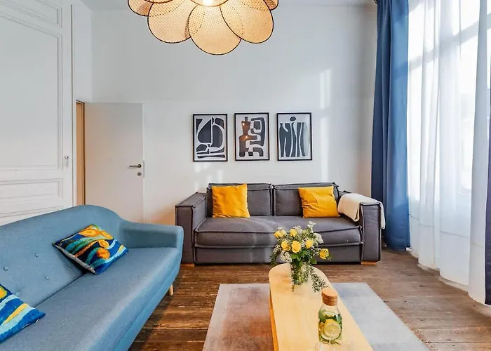 Exclusive 2br With Unesco Views