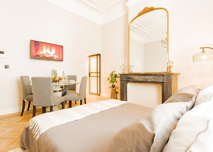 Elegance Du Quartier Europeen Parking Gratuit 公寓