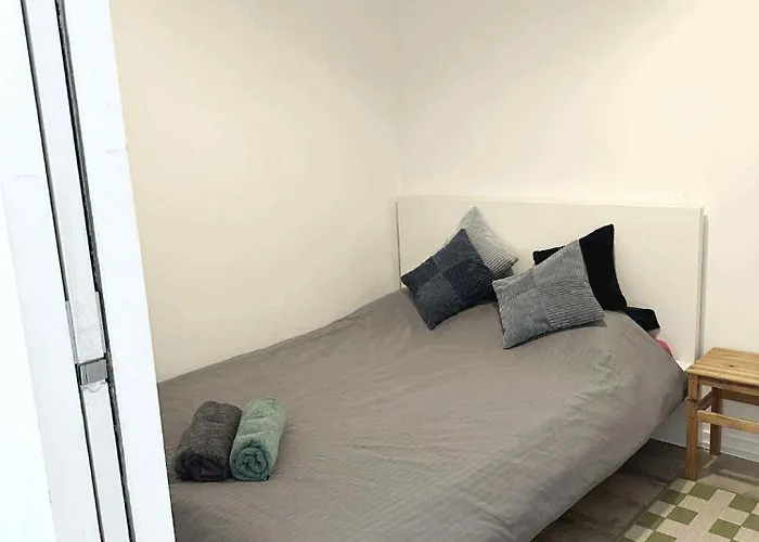 Quartier Ixelles - Metro Porte De Namur