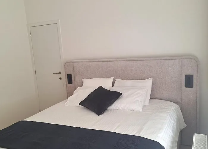 Louise Luxe In * Brüssel