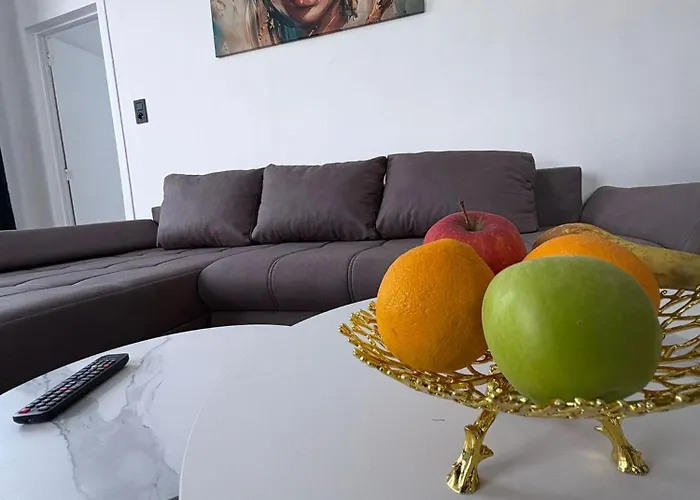 Garden's Jacuzzi 1 Apartment *