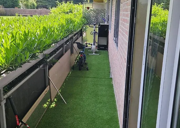 Meublee A Uccle * בריסל